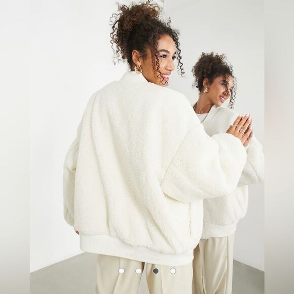 ASOS EDITION Oversized Borg Bomber Jacket - Cream - Picture 3 of 5